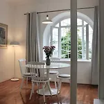 Boutique Villa Mia, Amazing Location With Parking