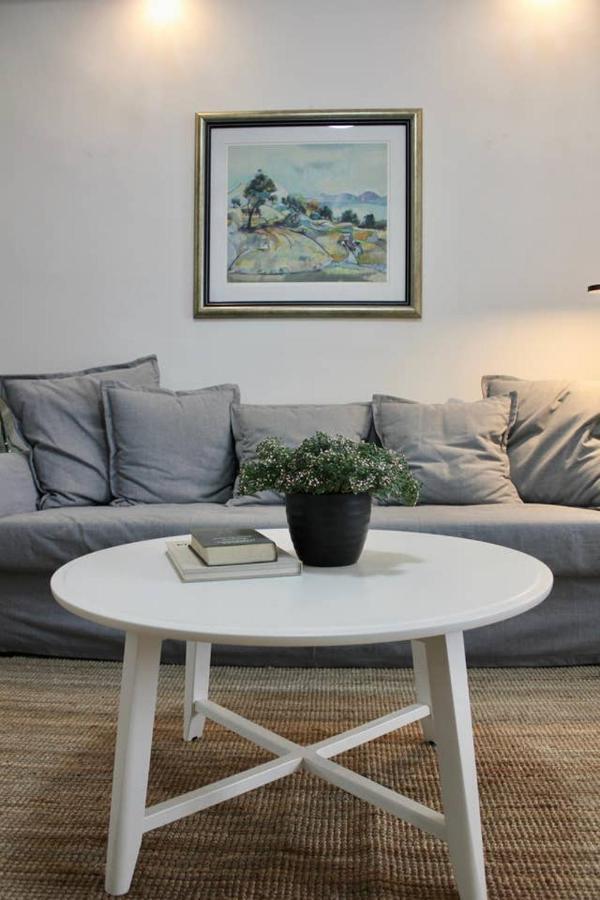 Boutique Mia, Amazing Location With Parking